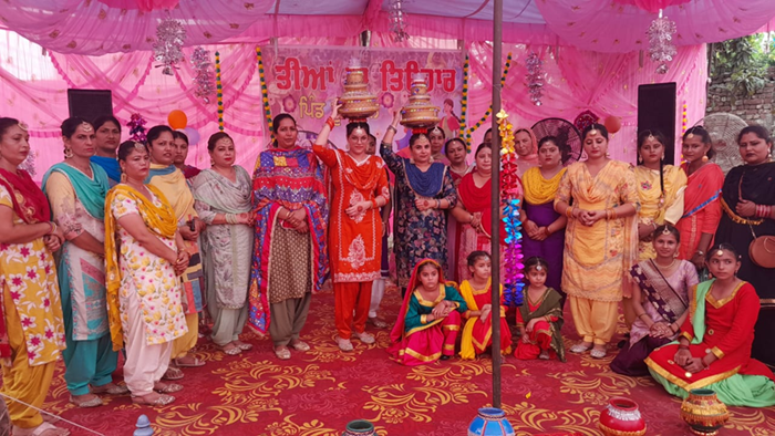 Mrs. Jaswinder Kaur, former sarpanch of village Muggowal, was held under the able leadership of 'Mela Dhiyaan Da'